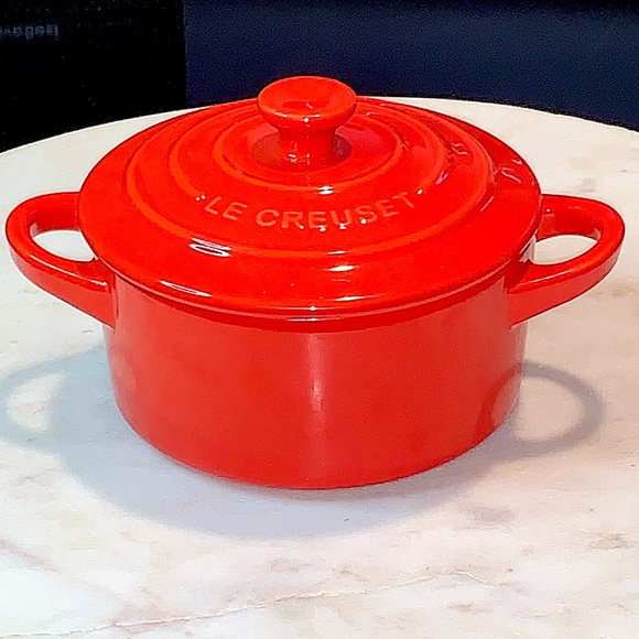 LE CREUSET POTERIE MINI COCOTTE with LID RED STONEWARE - Picture 3 of 5
